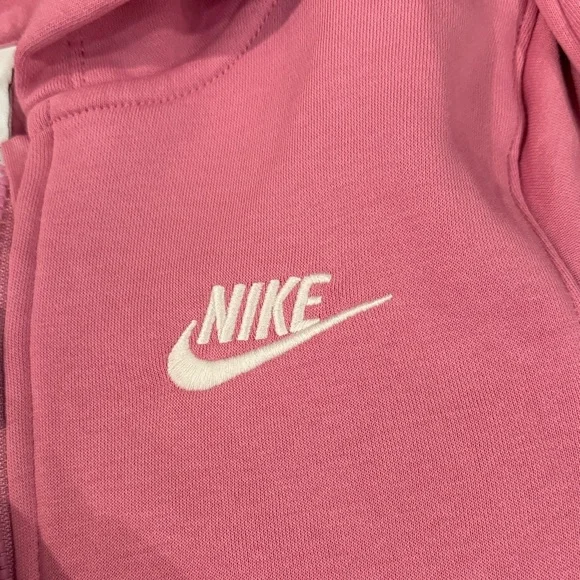 Nike Pink Tracksuit Set - Picture 3 of 5